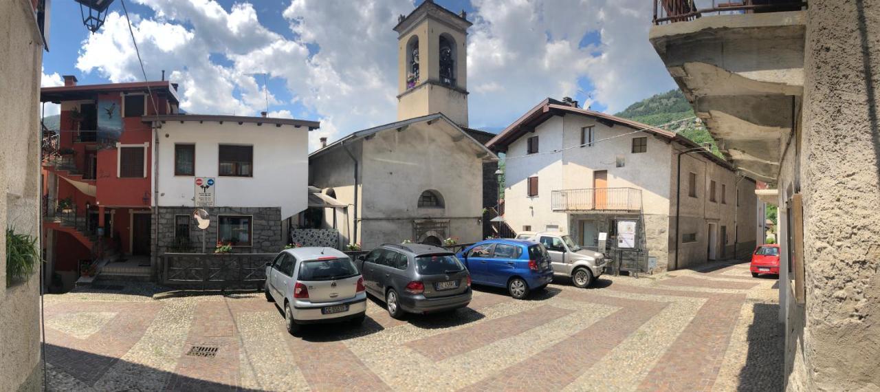 Berzo Casa Vacanze Ca' Moreschi מראה חיצוני תמונה