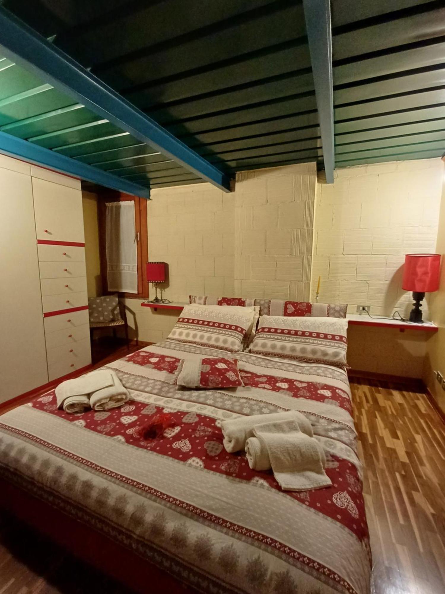 Berzo Casa Vacanze Ca' Moreschi מראה חיצוני תמונה