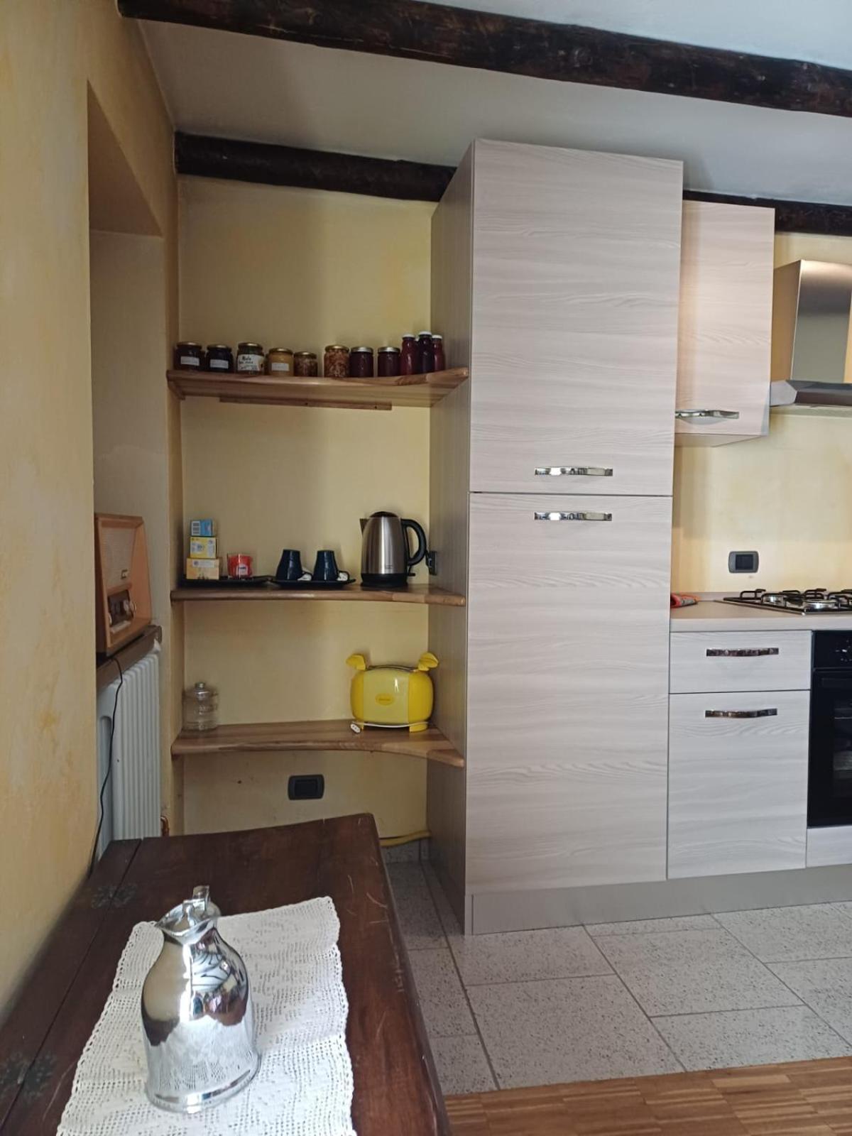 Berzo Casa Vacanze Ca' Moreschi מראה חיצוני תמונה