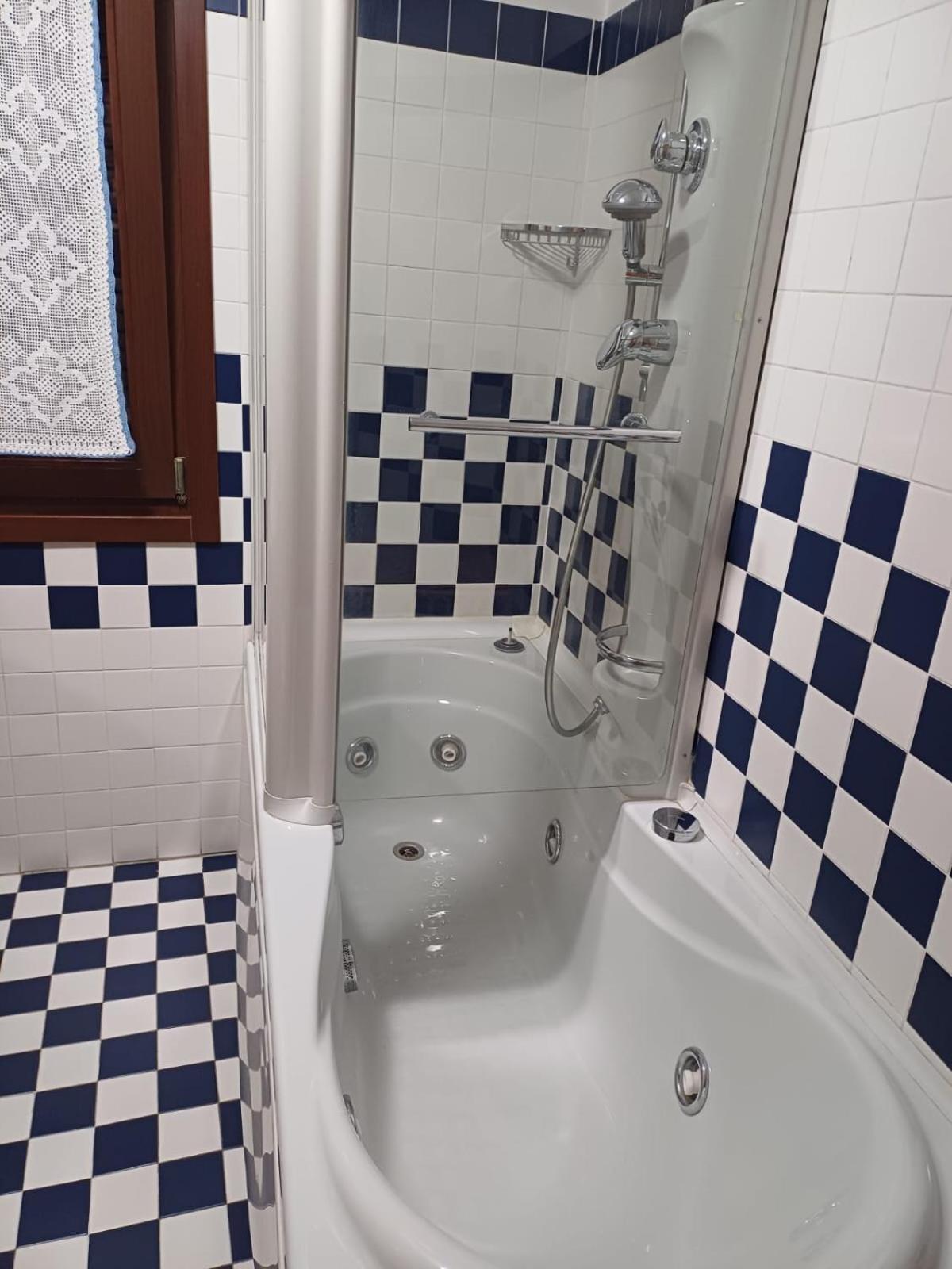 Berzo Casa Vacanze Ca' Moreschi מראה חיצוני תמונה